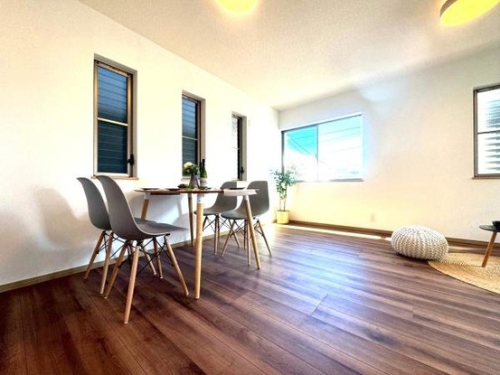 townhouse 神奈川県横浜市西区南幸２丁目11番1号　横浜エム・エスビル ２階