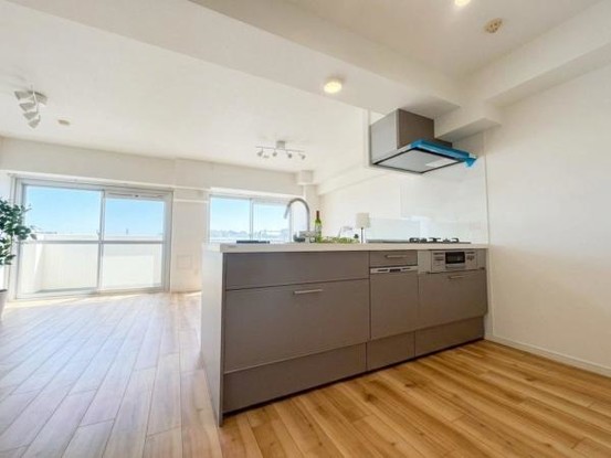 apartment 神奈川県横浜市西区南幸２丁目11番1号　横浜エム・エスビル ２階