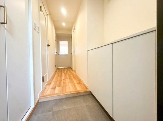 apartment 神奈川県横浜市西区南幸２丁目11番1号　横浜エム・エスビル ２階