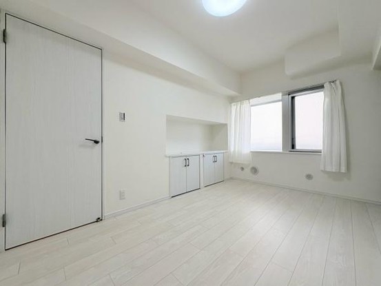 apartment 神奈川県横浜市西区南幸２丁目11番1号　横浜エム・エスビル ２階