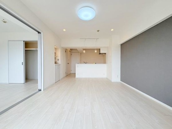 apartment 神奈川県横浜市西区南幸２丁目11番1号　横浜エム・エスビル ２階