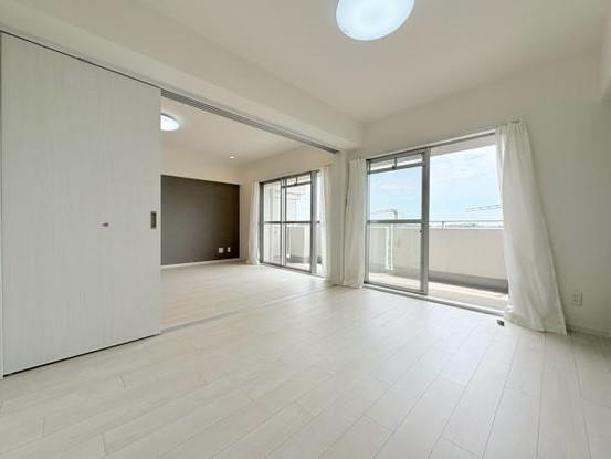 apartment 神奈川県横浜市西区南幸２丁目11番1号　横浜エム・エスビル ２階