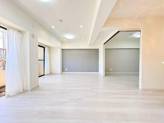 apartment 神奈川県横浜市西区南幸２丁目11番1号　横浜エム・エスビル ２階
