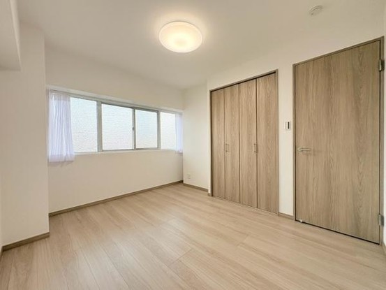 apartment 神奈川県横浜市西区南幸２丁目11番1号　横浜エム・エスビル ２階
