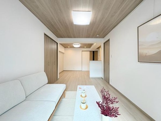 apartment 神奈川県横浜市西区南幸２丁目11番1号　横浜エム・エスビル ２階