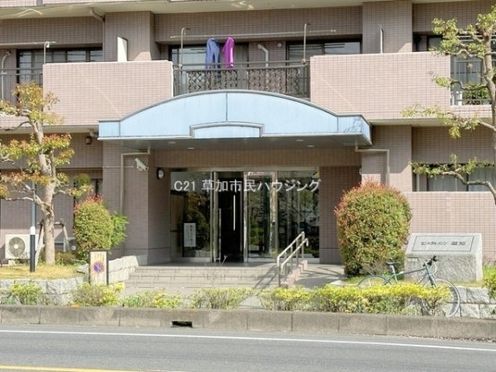 apartment 埼玉県草加市中央２丁目15-8　null