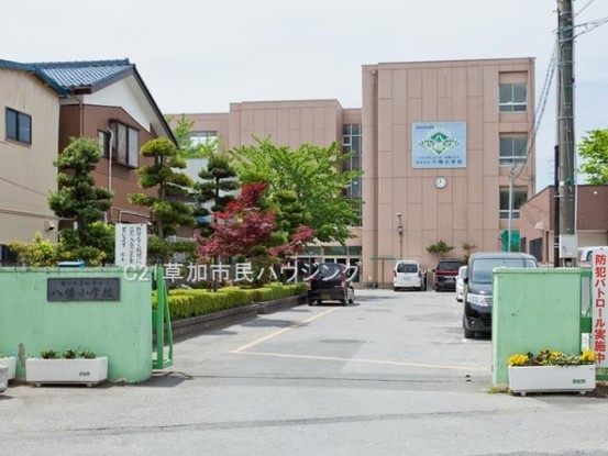 apartment 埼玉県草加市中央２丁目15-8　null