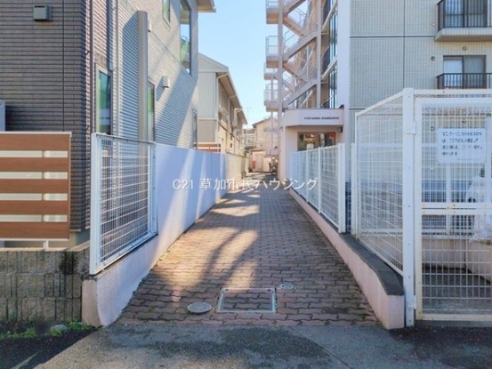 apartment 埼玉県草加市中央２丁目15-8　null