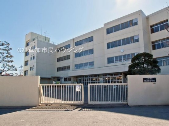 apartment 埼玉県草加市中央２丁目15-8　null