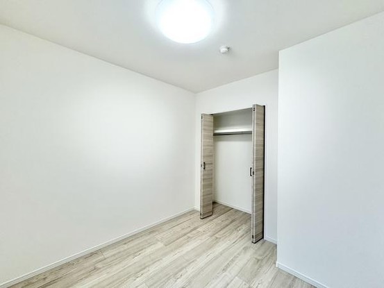 apartment 埼玉県草加市中央２丁目15-8　null