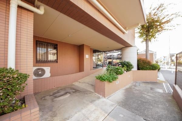 apartment 埼玉県草加市中央２丁目15-8　null