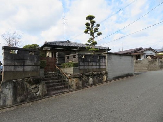 detached 福岡県飯塚市立岩
地図を見る