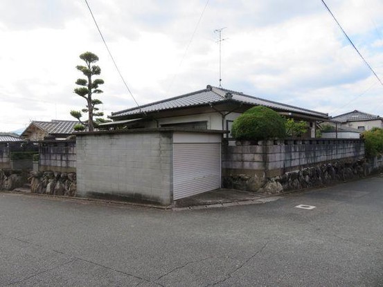 detached 福岡県飯塚市立岩
地図を見る
