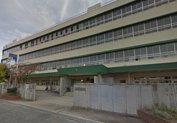 apartment 大阪府茨木市舟木町５番９号　null