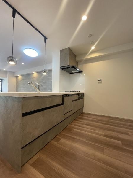 apartment 大阪府茨木市舟木町５番９号　null