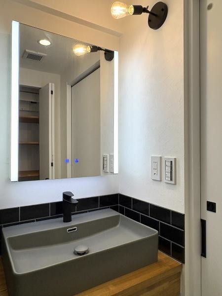 apartment 東京都羽村市川崎１丁目2-11　null