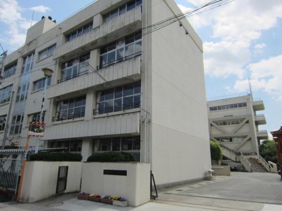 apartment 東京都羽村市川崎１丁目2-11　null