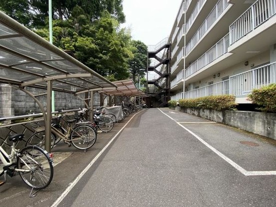 apartment 東京都羽村市川崎１丁目2-11　null