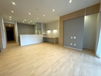 apartment 埼玉県越谷市南越谷１丁目21-2　ポラスビル1F