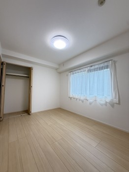 apartment 埼玉県越谷市千間台東１丁目８－２９