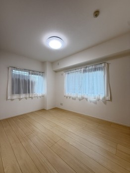apartment 埼玉県越谷市千間台東１丁目８－２９