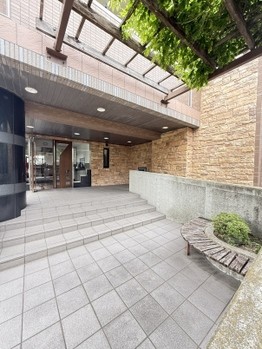 apartment 埼玉県越谷市千間台東１丁目８－２９