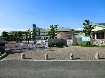 apartment 埼玉県越谷市千間台東１丁目８－２９