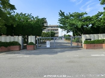 apartment 埼玉県越谷市千間台東１丁目８－２９
