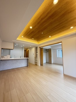 apartment 埼玉県越谷市千間台東１丁目８－２９