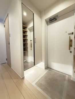 apartment 埼玉県越谷市千間台東１丁目８－２９