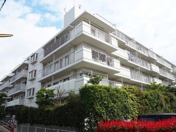 apartment 埼玉県越谷市千間台東１丁目８－２９