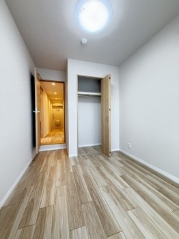 apartment 埼玉県越谷市千間台東１丁目８－２９