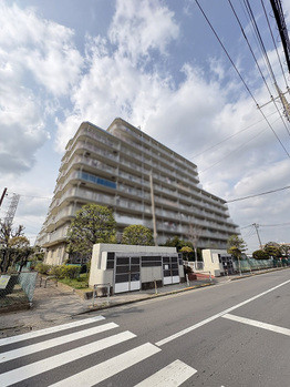 apartment 埼玉県越谷市千間台東１丁目８－２９