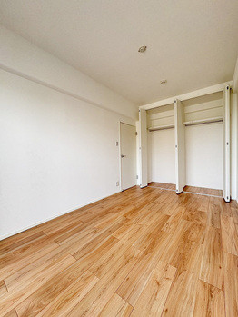 apartment 埼玉県越谷市千間台東１丁目８－２９