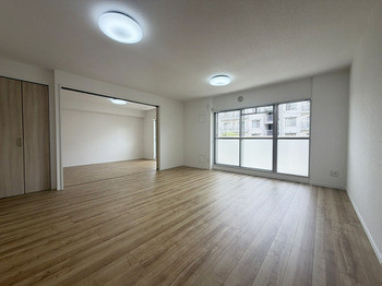 apartment 埼玉県三郷市早稲田３丁目
地図を見る