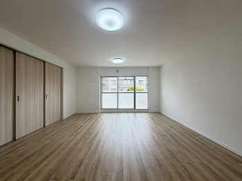 apartment 埼玉県三郷市早稲田３丁目
地図を見る