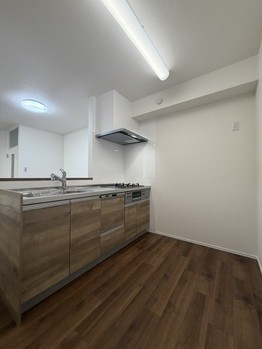 apartment 埼玉県三郷市早稲田３丁目
地図を見る