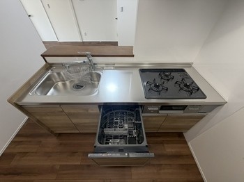 apartment 埼玉県三郷市早稲田３丁目
地図を見る