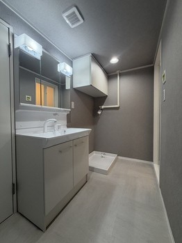 apartment 埼玉県三郷市早稲田３丁目
地図を見る