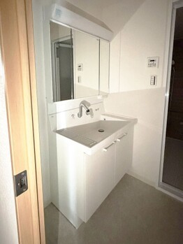apartment 埼玉県越谷市千間台東１丁目８－２９