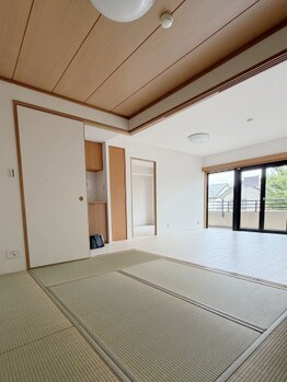 apartment 埼玉県越谷市千間台東１丁目８－２９