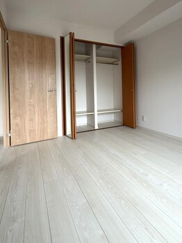 apartment 埼玉県越谷市千間台東１丁目８－２９