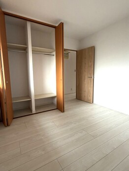 apartment 埼玉県越谷市千間台東１丁目８－２９