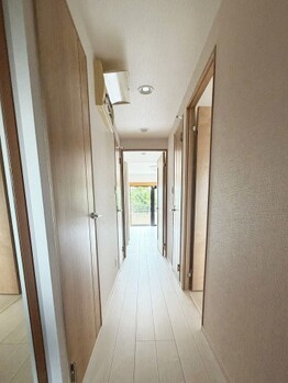 apartment 埼玉県越谷市千間台東１丁目８－２９