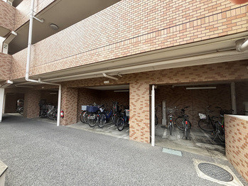 apartment 埼玉県越谷市蒲生愛宕町
地図を見る