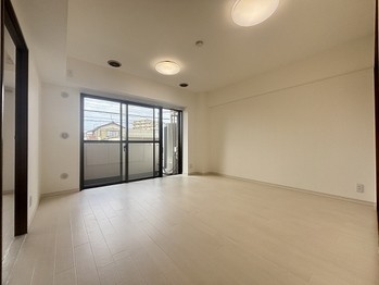 apartment 埼玉県越谷市蒲生愛宕町
地図を見る