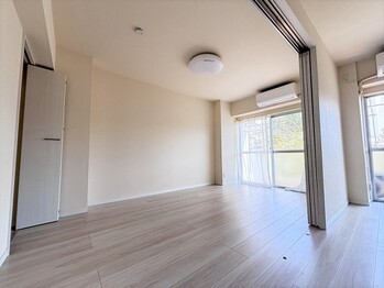 apartment 埼玉県草加市松原４丁目
地図を見る