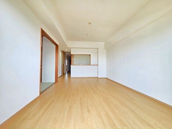 apartment 埼玉県草加市栄町２丁目
地図を見る
