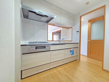 apartment 埼玉県草加市栄町２丁目
地図を見る
