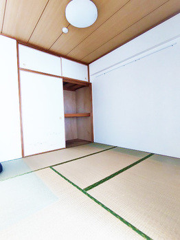apartment 埼玉県八潮市緑町２丁目
地図を見る